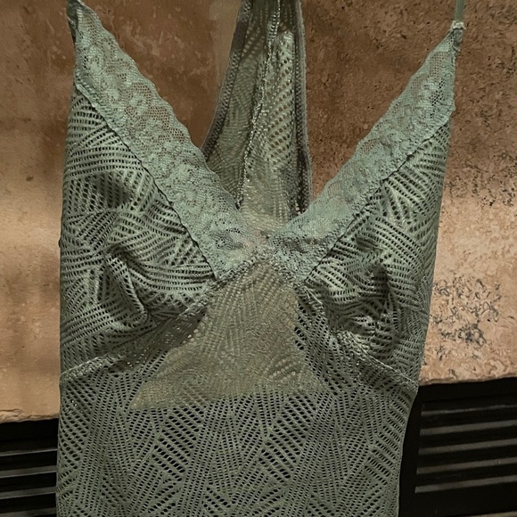 Aerie Sage green soft lace camisole bodysuit open back Spring Summer Medium - Picture 1 of 12